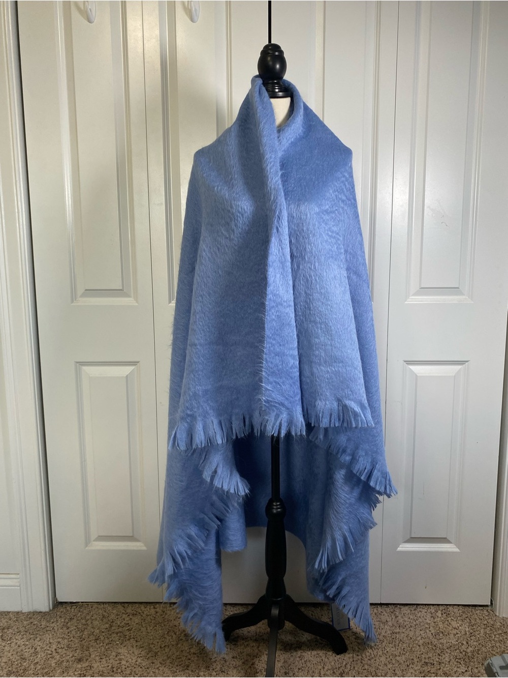 NWT Matouk Bruno Azure 50x70 Alpaca Wool Throw Blanket